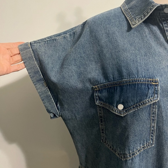 Dress - Picture 3 of 4